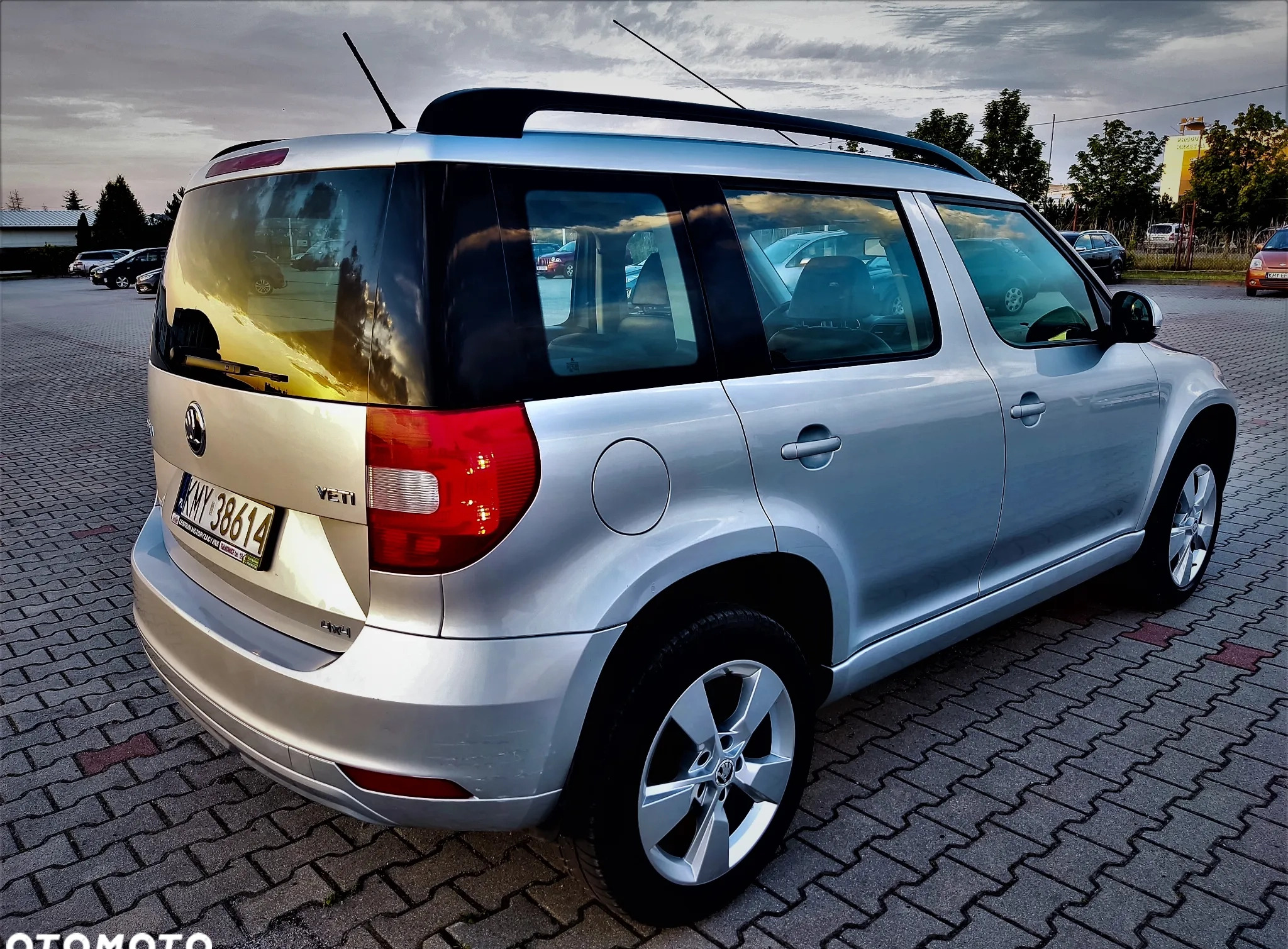 Skoda Yeti cena 45000 przebieg: 170000, rok produkcji 2016 z Myślenice małe 562